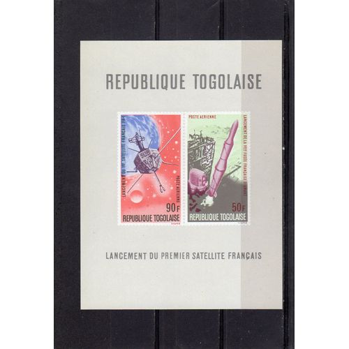 Bloc-Feuillet Du Togo (Lancement Des Premiers Satellites Français)