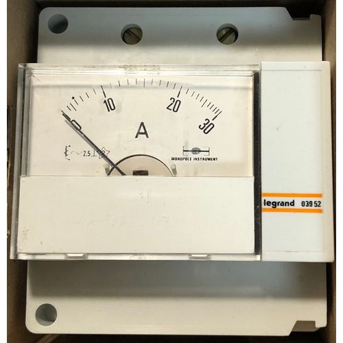 legrand 003952 - Ampèremètre Corail 0-30A - Rail DIN