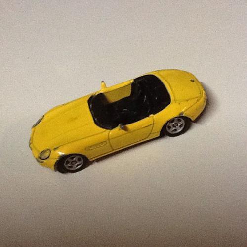 Welly Bmw Z8 Jaune 1/60