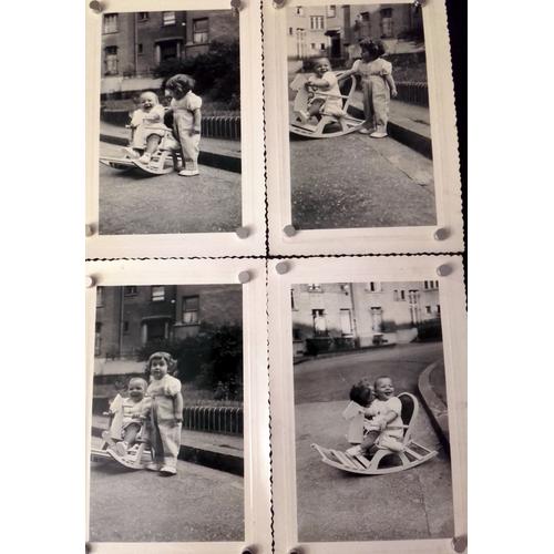 Lot De 15 Photos Anciennes : Série Enfant Sur Cheval À Bascule