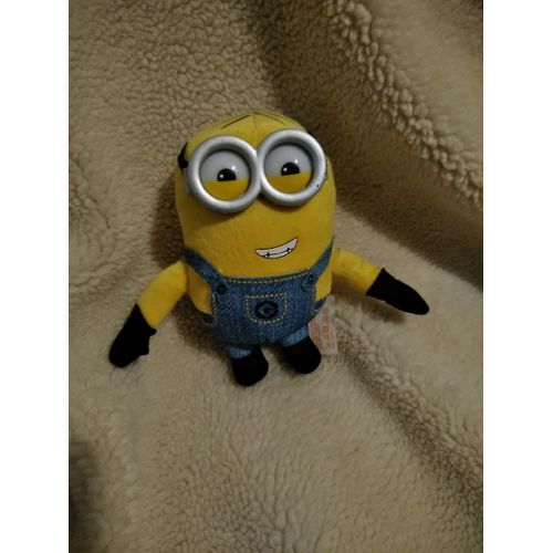 Doudou Peluche Minion Dave Despicable Me 3 Illumination