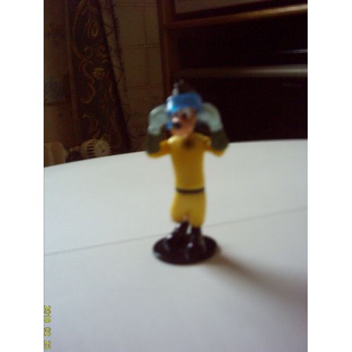 Figurine " Dingo Avec Ses Lunettes Bleu " Mac - Donald- Disney