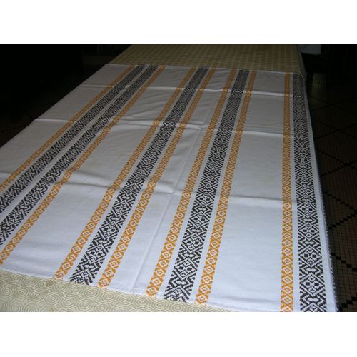 Nappe Blanche À Rayures (Type Basque)