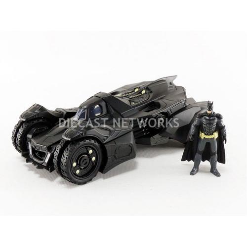 Jada Toys 98037BK Batmobile-Batman Arkham Knight-avec Figurine-2015 Voiture Miniature de Collection Noir 