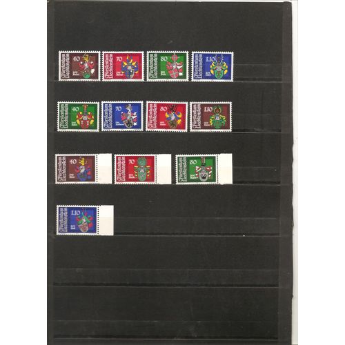 12 Timbres Neufs Armoiries