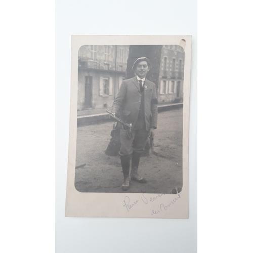 Photo D'un Soldat Posant Avec Son Arme 1926