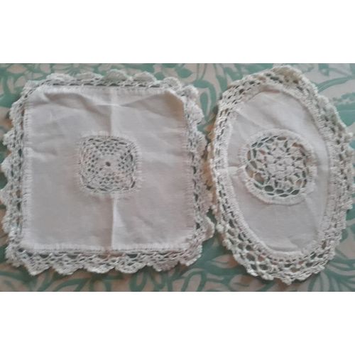 Lot De 2 Napperons Blancs