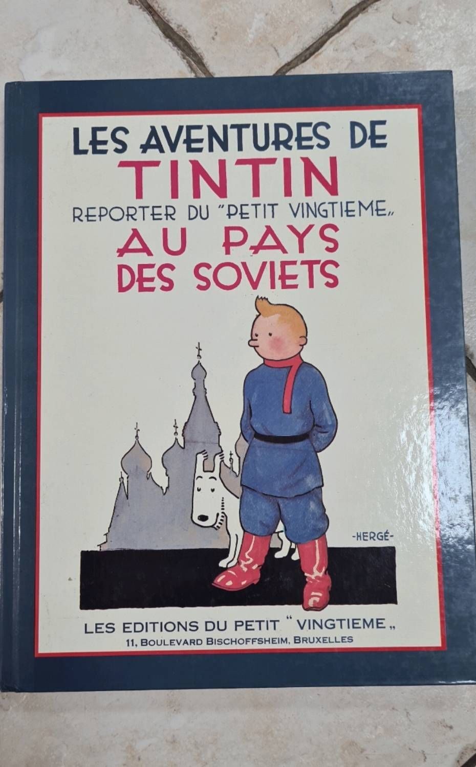 Les Aventures de Tintin　en noir et blanc Amazon.com: Les Aventures de Tintin : Mini-albums en noir et