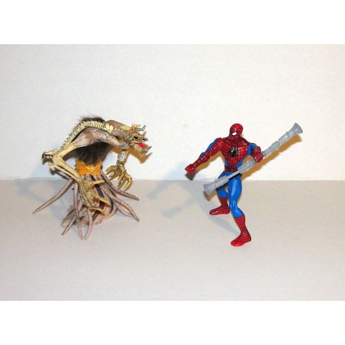 Figurine Siper Man Et Le Vilain Monstre Squelette Marvel Toy Biz
