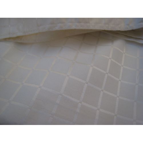 Coupon De Tissu Neuf Blanc À Carreaux Infroissable 265 X 200 Cm