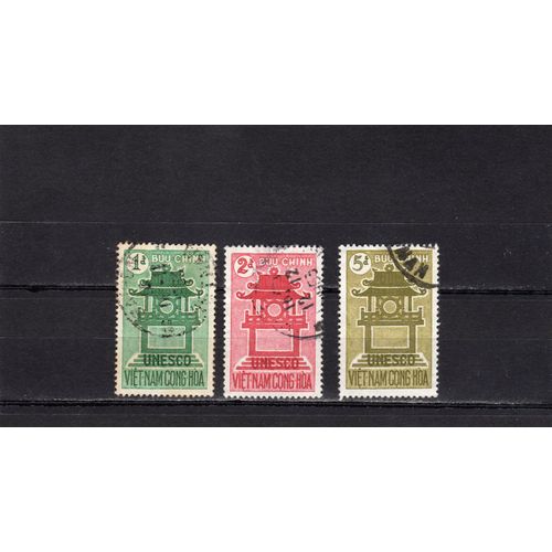 Timbres-Poste Du Vietnam Du Sud (15ème Anniversaire De LU.N.E.S.C.O.)
