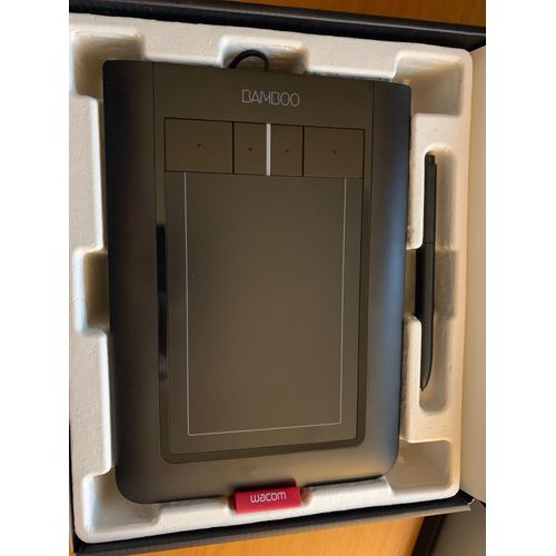 Wacom Bamboo Pen & Touch - Numériseur - droitiers et gauchers - 12.7 x 8.6 cm - électromagnétique - filaire - USB - noir
