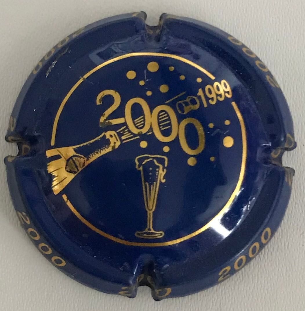 Capsule An 2000 d’occasion Plus que 4 à 65