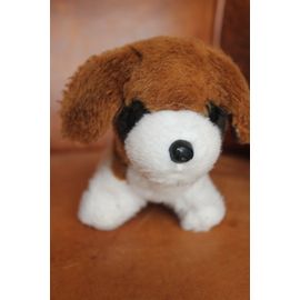 Chiot Tricolore En Peluche, Marque Nounours