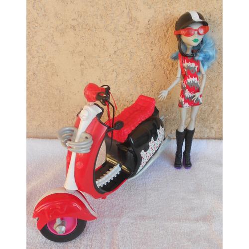 Monster High - Ghoulia Yelps Et Son Scooter