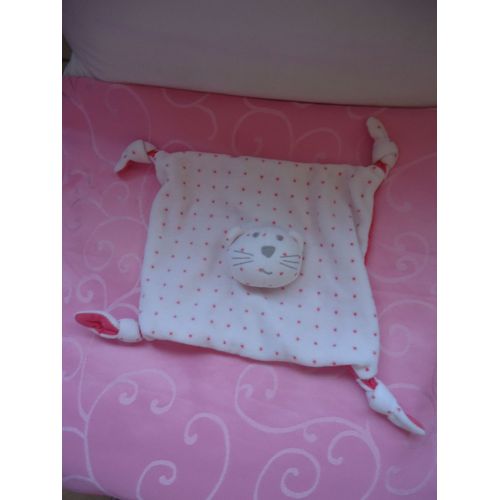 Chat Blanc Doudou Plat En Peluche Petit Carrée Bout Chou 18 Cm Monoprix