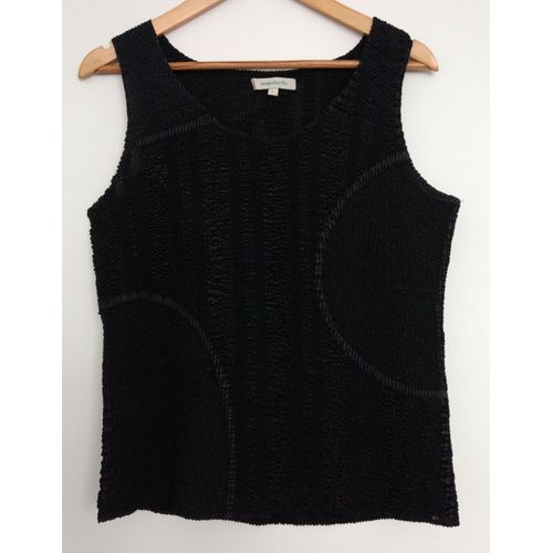 Débardeur Gaufré Noir Forme Géométrique Ton Sur Ton. Jacqueline Riu. Polyester. Taille 42