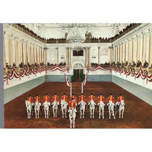 Carte Postale De Vienne (Autriche) Ecole D' Equitation De La Cour Espagnole, Salutation