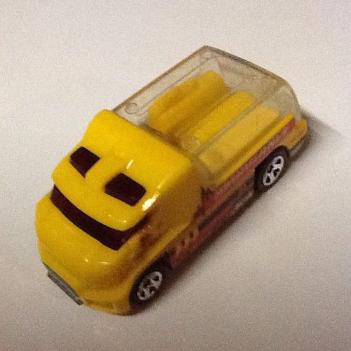 Hot Wheels Camion Tunning Jaune