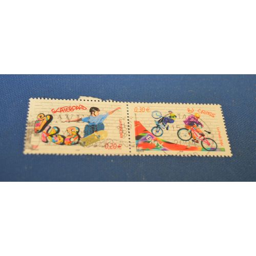 Lot 2 Timbres Obliteres Jeunesse "Les Sports De Glisse"
