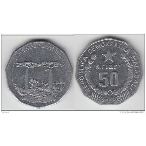 Madagascar = Pièce De Monnaie De 50 Ariary , Année 1992, Baobab, 30 Mm