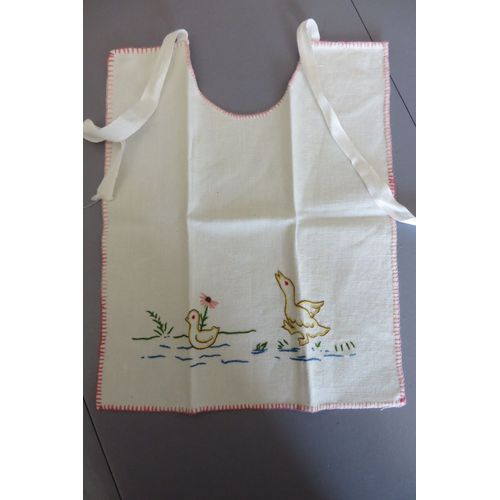 Ancienne Serviette De Table Bavoir Bébé (Canard)