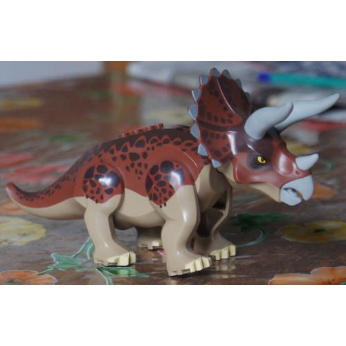 Lego Dinosaure Triceratops 01 5885