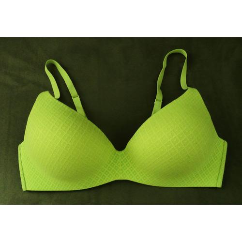 Soutien-Gorge Vert Anis. Rembourré. Sans Armature. Wireless Bra Light. Uniqlo. Taille S / 80 B / 85 B