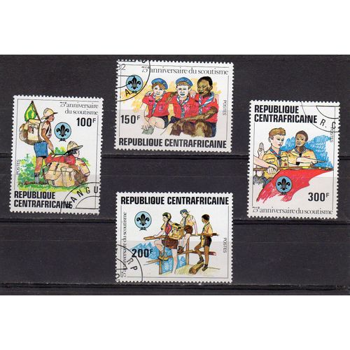 Timbres-Poste De Centrafrique (75ème Anniversaire Du Scoutisme)