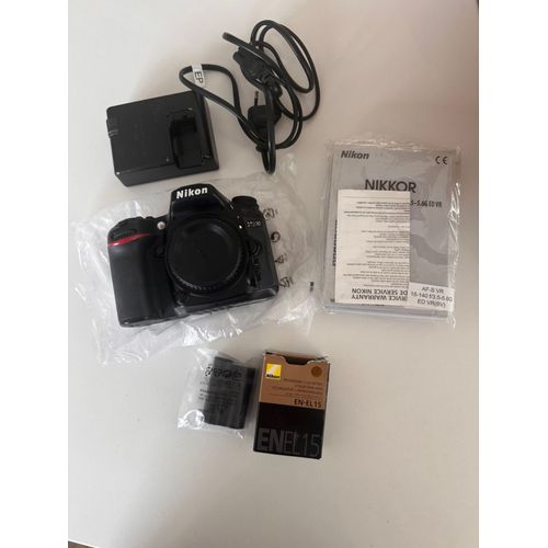 Nikon D7200 24 mpix + Objectif Nikkor 35 mm f/1.8G + Accessoires