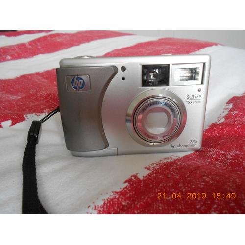 Appareil photo Compact HP Photosmart 735  compact - 3.2 MP - 3x zoom optique - PENTAX