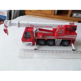 Bburago | Camion de Pompiers Crane avec Echelle | Présentoir de 18 pièces |  Reproduction de Voiture Miniature à échelle 1/55 | Rouge | Jouet pour