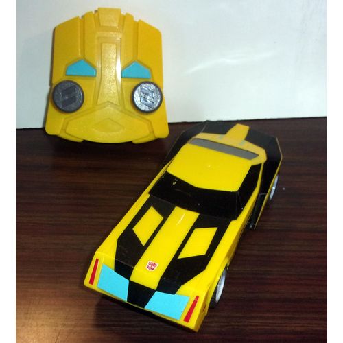 Voiture Radiocommandée Transformers : Bumblebee-Hasbro