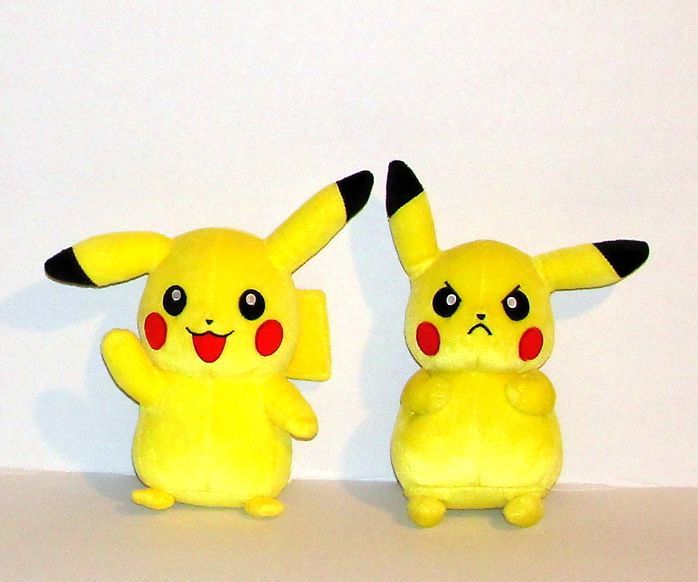 Pikachu Heureux Et Pikachu En Colere Pokemon Lot De 2 Peluche Doudou Tomy 22cm Rakuten