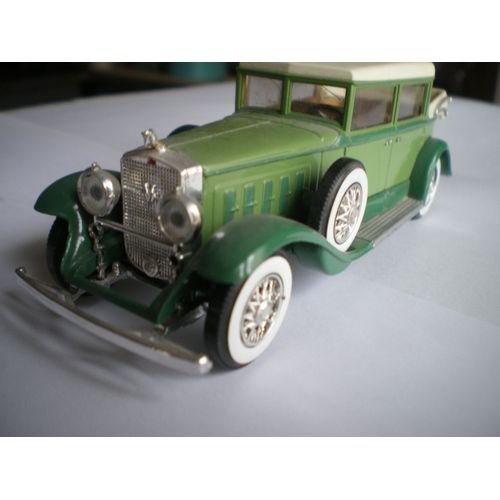Voiture Miniature Solido Echelle 1/43 De La Cadillac V16-Solido