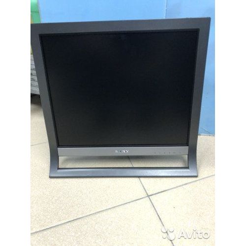 Sony SDM-HS95/B - Écran LCD - 19" - 1280 x 1024 - TN - 250 cd/m² - 500:1 - 8 ms - VGA - noir