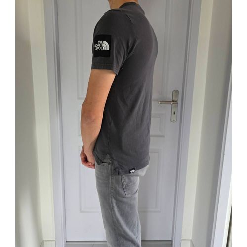 Tee-Shirt The North Face Bon État