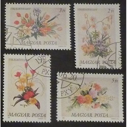 Hongrie Oblitéré Y Et T N° 3209 À 3212 Lot De 4 Timbres De 1989 Arrangements Floraux