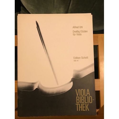 Alfred Uhl 30 Études Pour Alto Partition Éditions Schott Vab 44