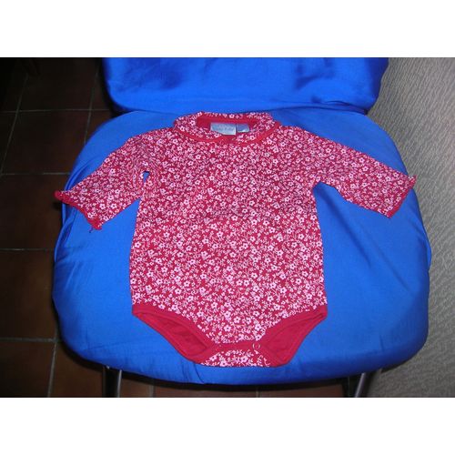 Lot De 2 Vêtements Bébé Fille 3 Mois,Bodie Et Gilet.