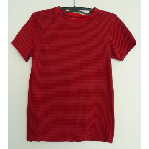 T Shirt Rayé Rouge Et Noir. Kiabi. Coton. Elasthanne. Taille 12 Ans