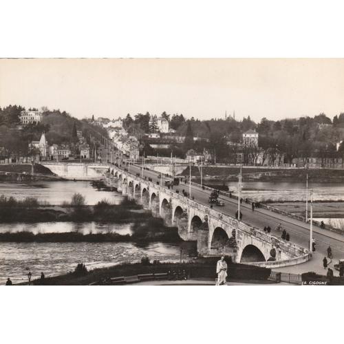 Tours .Indre Et Loire . Le Pont Wilson