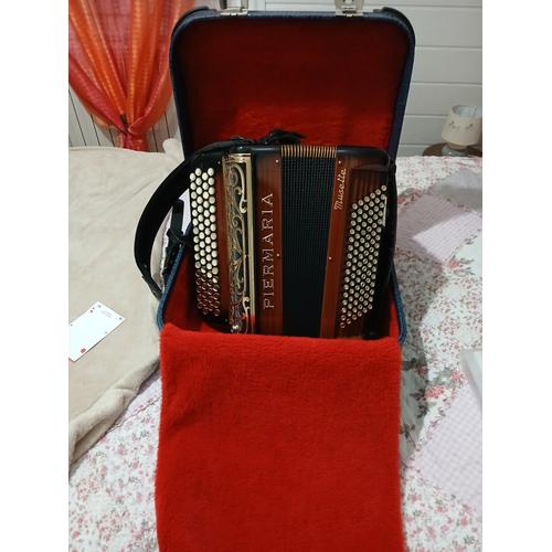 Accordéon Chromatique Piermaria L 318 Musette, 3 Voix, 4 Rang Main Droite, 6 Rang Main Gauche 120 Basses, Équipée Midi Avec Sa Valise