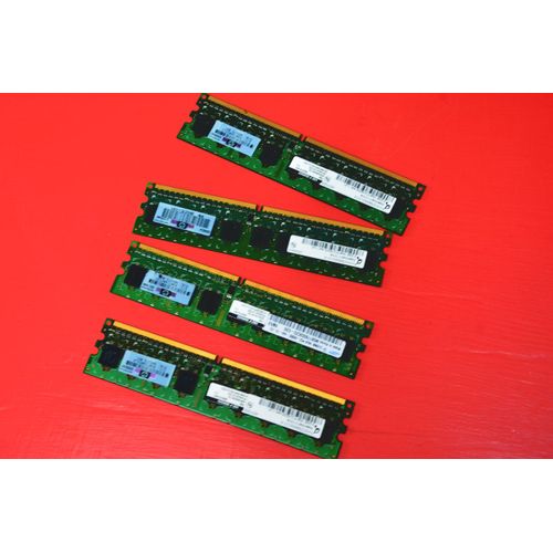 4 barrettes de mémoire 4x512Mb HP HYS72T64000HU-3-7-A