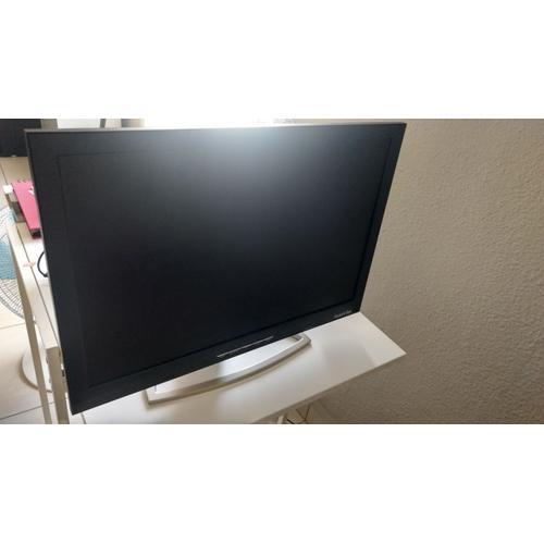 Ecran pc Packard Bell maestro 221w 22"