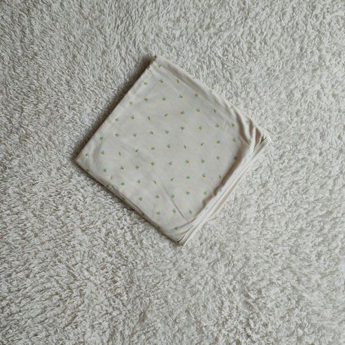 Couverture/ Doudou Blanc Motif Abeille - Pour Bébé - (75x100cm) - Coton