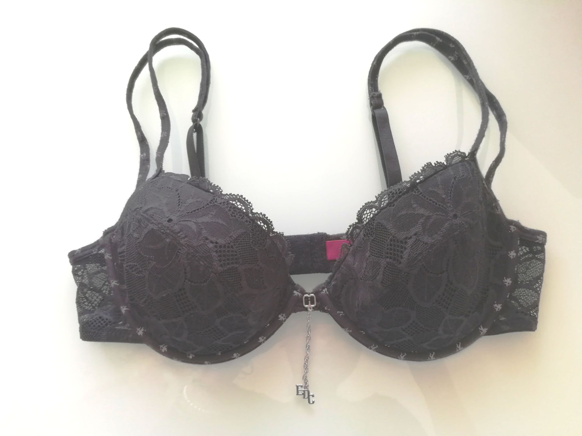 Soutien-Gorge 95b ✿✿✿ Edc By Esprit ✿✿✿ Dentelle - Motifs Cupidon - Détail Chaîne Argentée