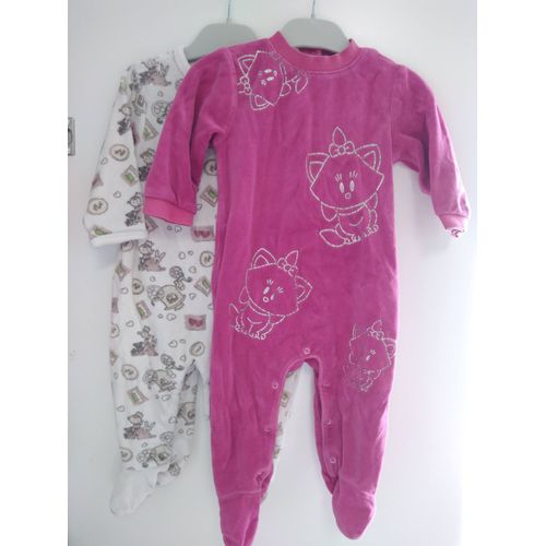 Lot De 2 Pyjamas En Velours Bébé Fille Disney Et Vertbaudet Taille 12 Mois