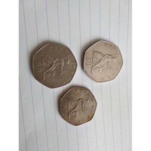 Lot De 2 Pièces De 50 New Pence Et 1 Pièce De 50 Pence
