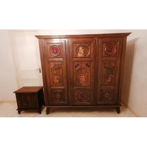 Armoire Et Table De Nuit